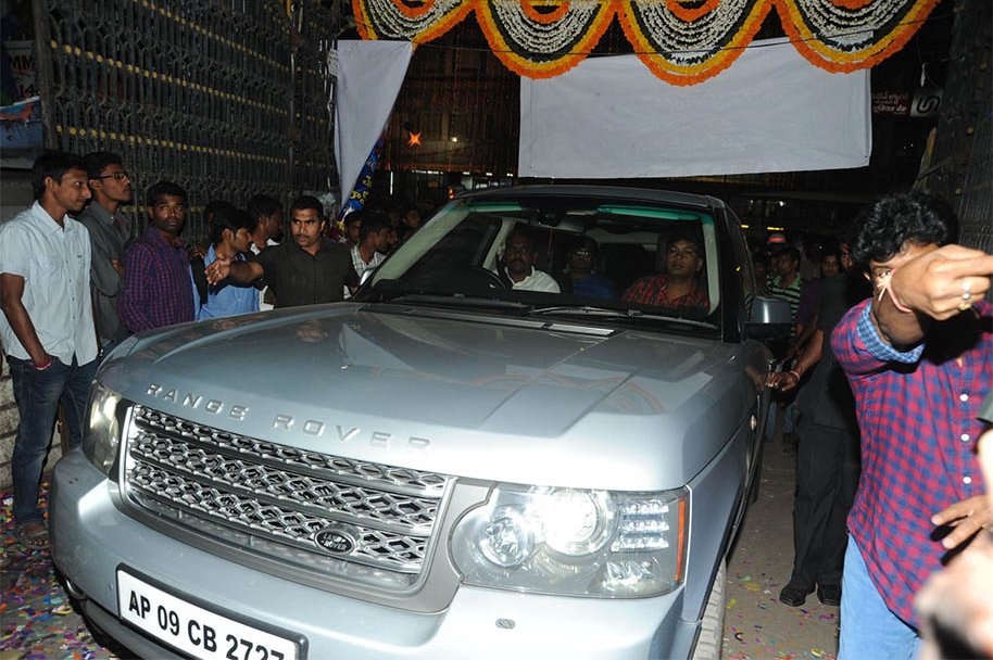 Yevadu-Trailer-Launch-at-Sandhya-70MM